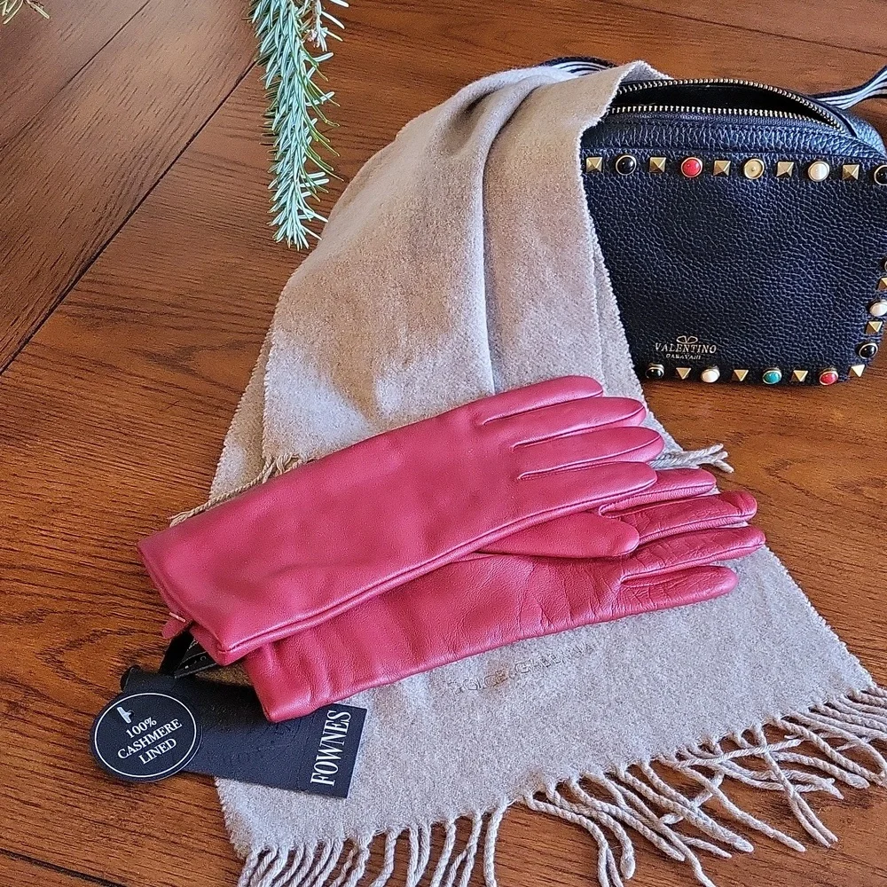 Nwt Fownes brothers leather gloves,cashmere lined, cherry,6.5